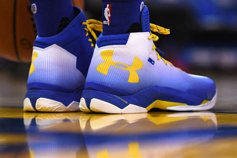 stephen curry shoes official site